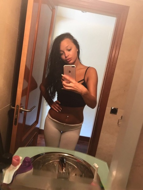 Cumhuri̇yet Escort Svetlana